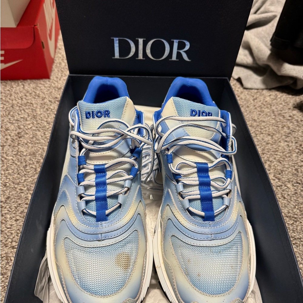 Men’s Dior Gradient Blue and White Sneakers size 11.5 - Picture 3 of 7